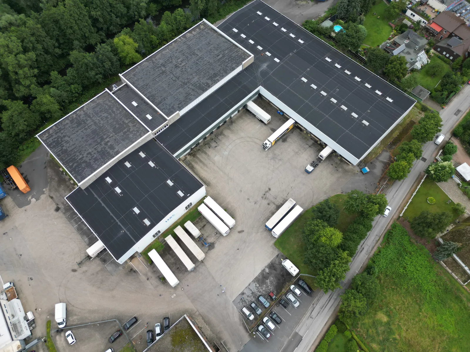 Lagerhallen von LERO aus der Luft